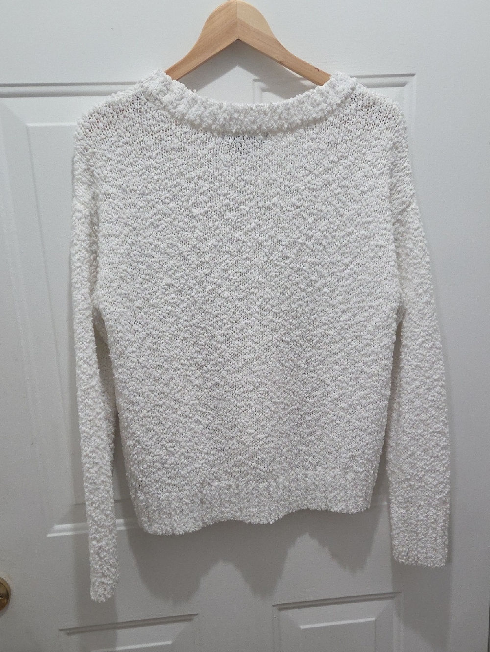 Women's Social Standard White Sweater L/G - Picture 3 of 3
